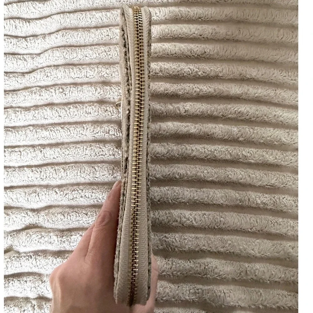 Michael Kors Snakeskin Embossed Zip‎ Around Tablet Case Grey Cream Gold Logo